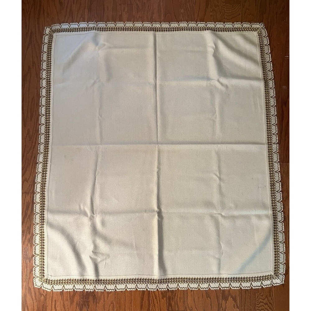 Vtg Square Heavier Weight 49"Tablecloth Table Topper‎ w/ Embroidered Edge VGC